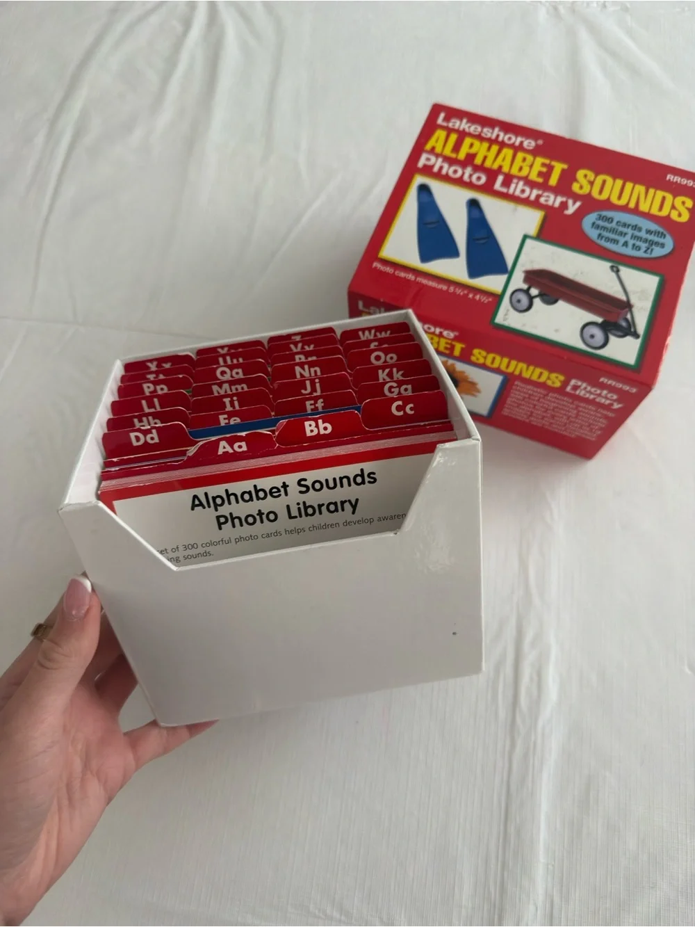 Lakeshore Alphabet Sounds Photo Library Flash Cards - Red & Blue